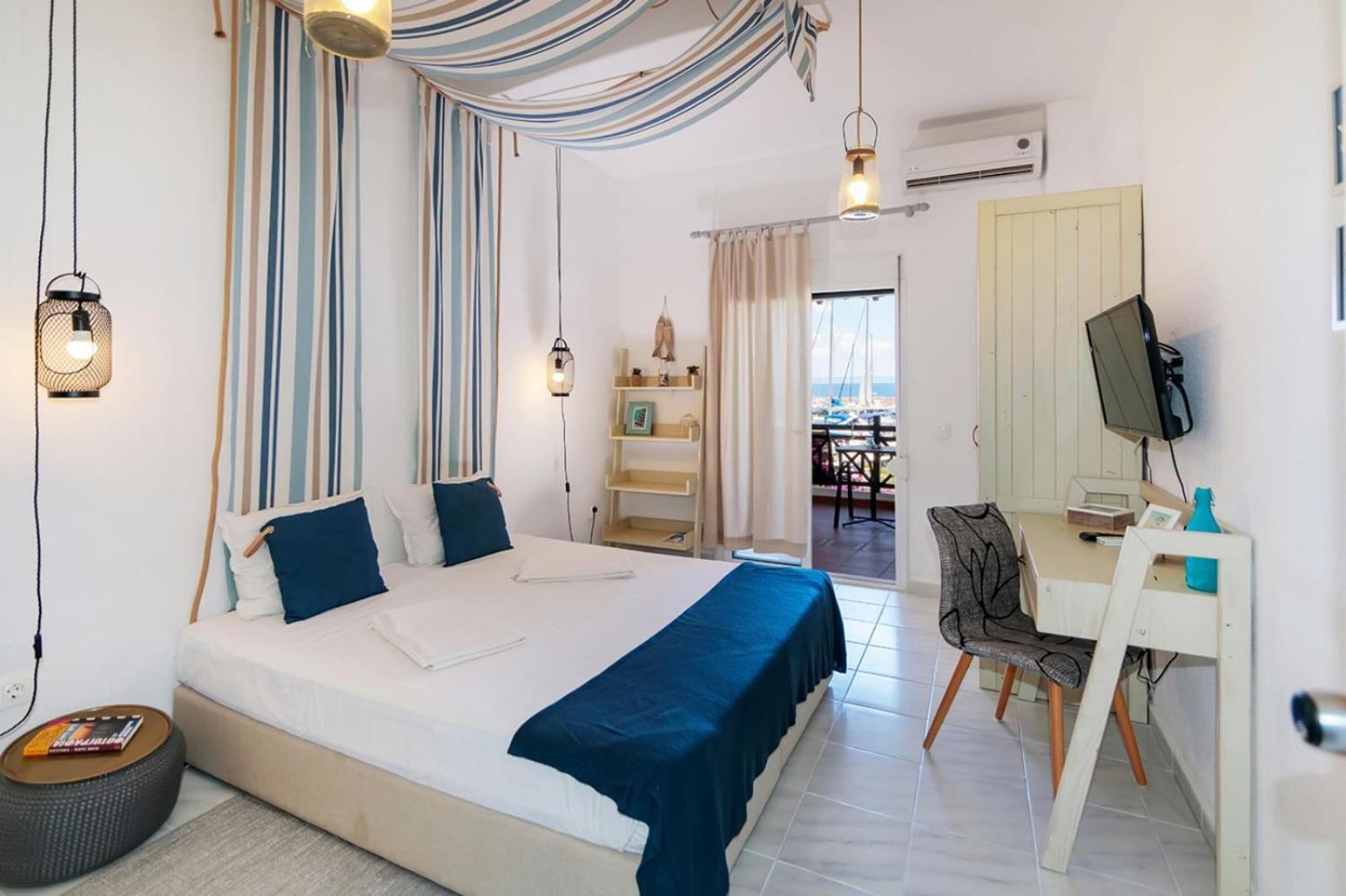 Nikiti Seafront Blue Apartment Ngoại thất bức ảnh